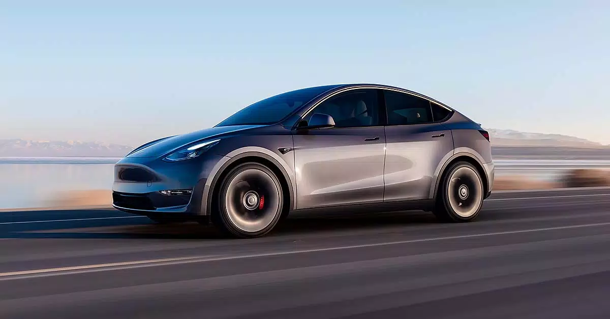 „Tesla“ vėl sumažina „Model 3“ ir „Y“ kainas – pigiausia „Tesla“ kainuoja mažiau nei 40 000 USD