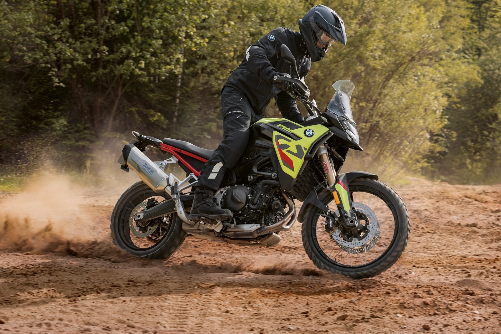 2024 metų BMW F 900 GS bazinis modelis