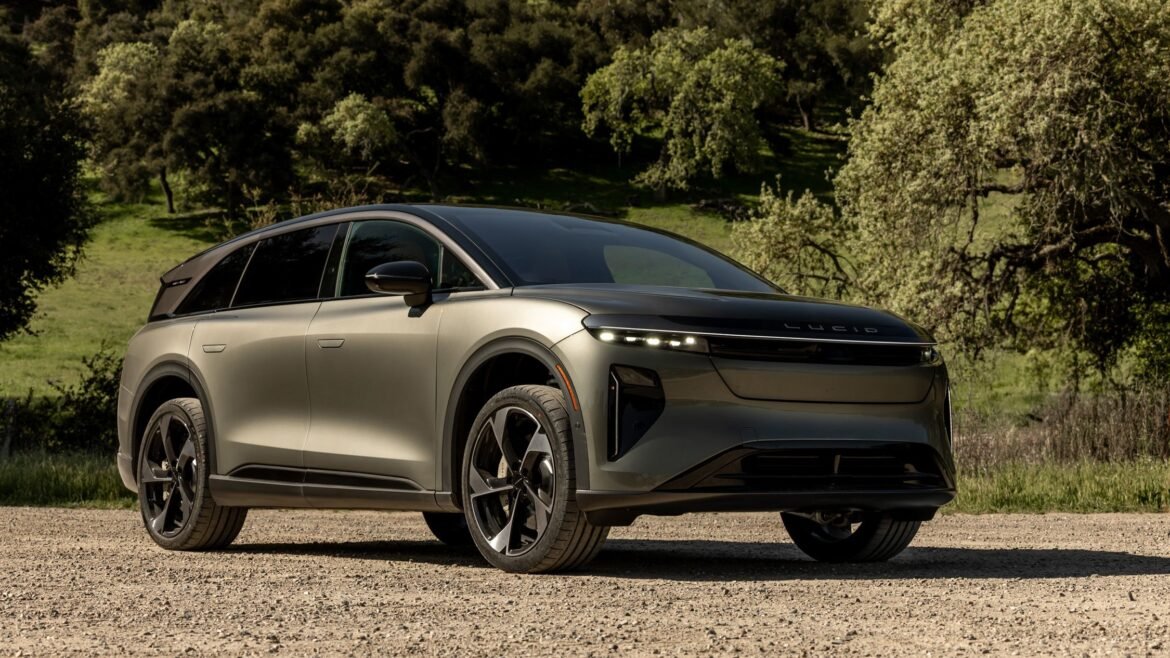 Lucid Gravity: Elektrinis SUV be kompromisų