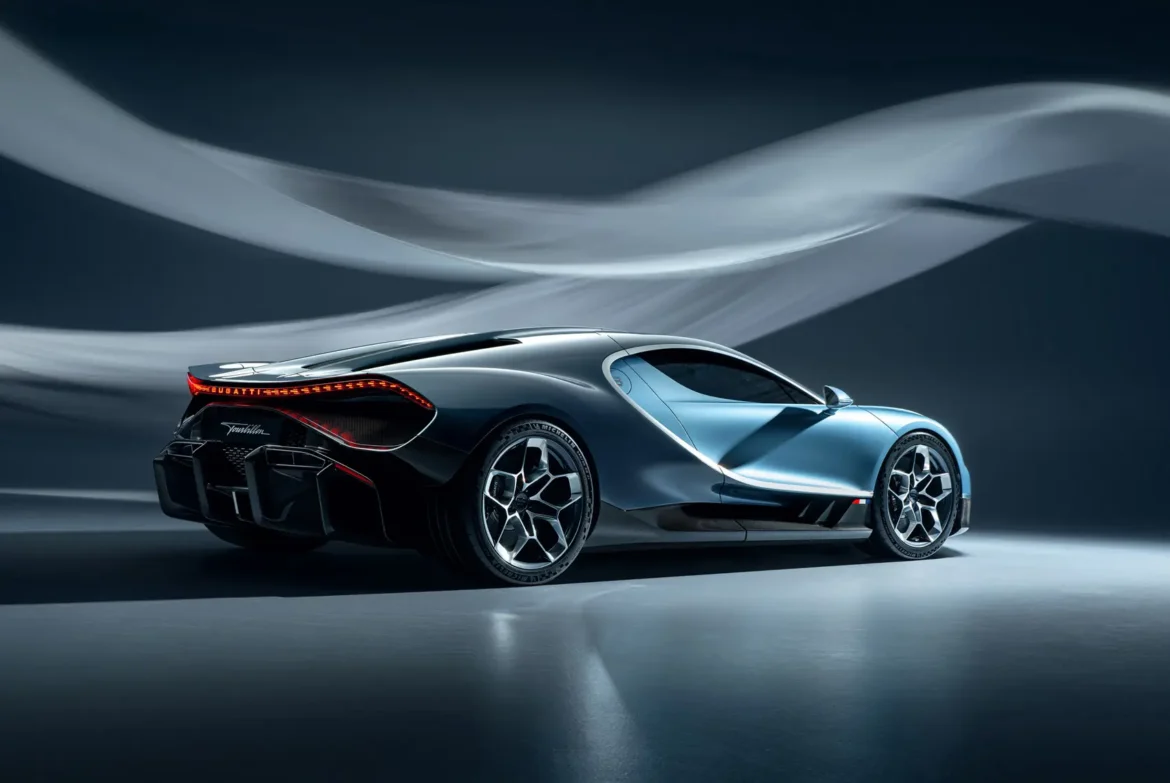 Bugatti Tourbillon 1 800 AG hibridas su nauju V16 varikliu