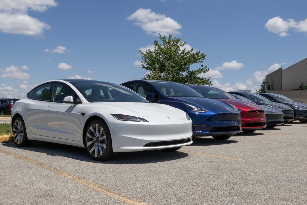 Tesla nustoja priimti Model S ir Model X užsakymus Kinijoje