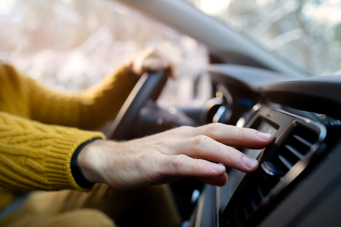 Automobilių radijo imtuvų istorija
