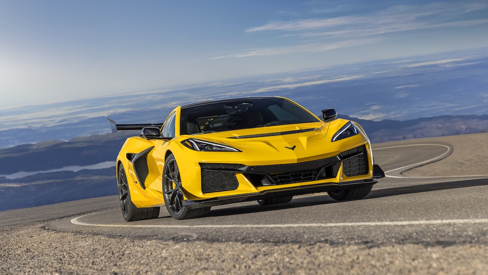 Ko tikėtis iš vidutinio variklio „Zora“ „Corvette C8“
