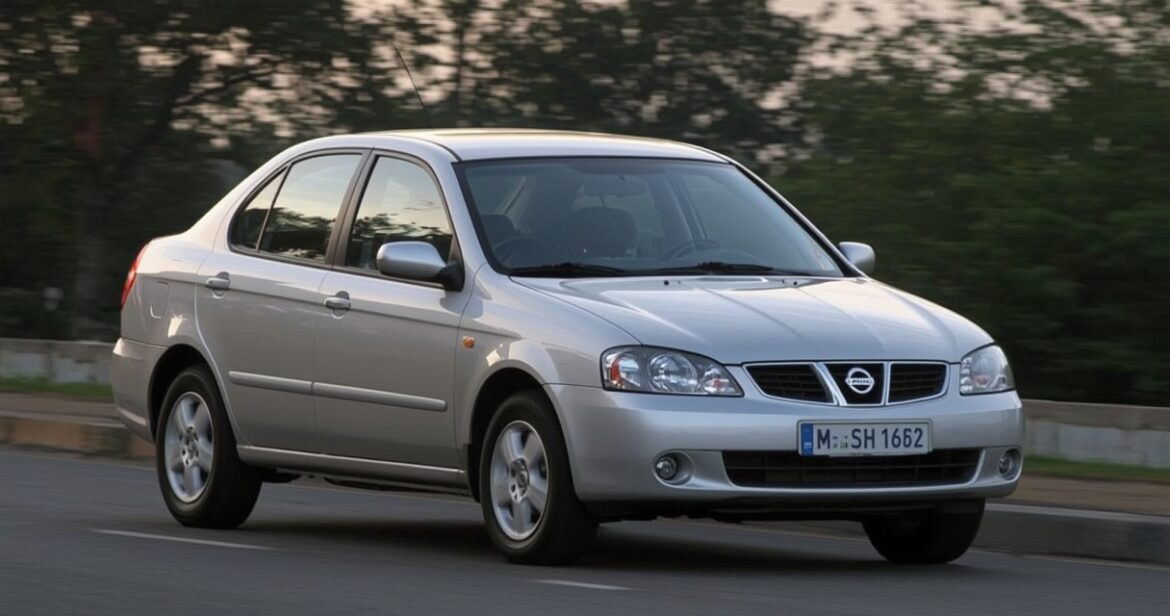 „Nissan Almera“ hečbeko (2000–2006) apžvalga