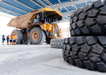 Kiekviena iš šių padangų kainuoja daugiau nei visiškai naujas automobilis