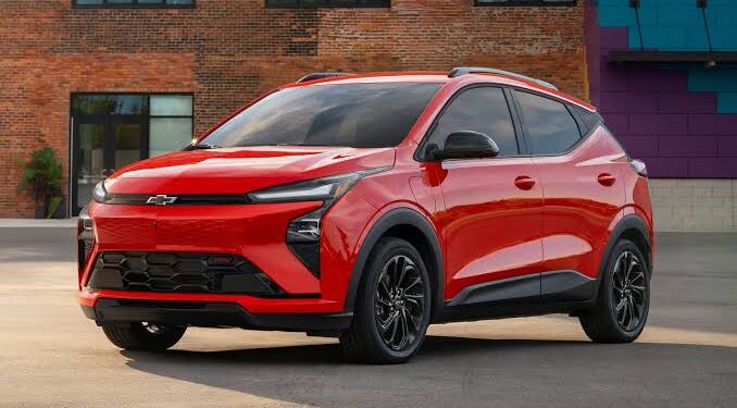 2027 m. Chevrolet Bolt sulauks atnaujinimo, o ne visiško dizaino pakeitimo, ir turės integruotą NACS jungtį