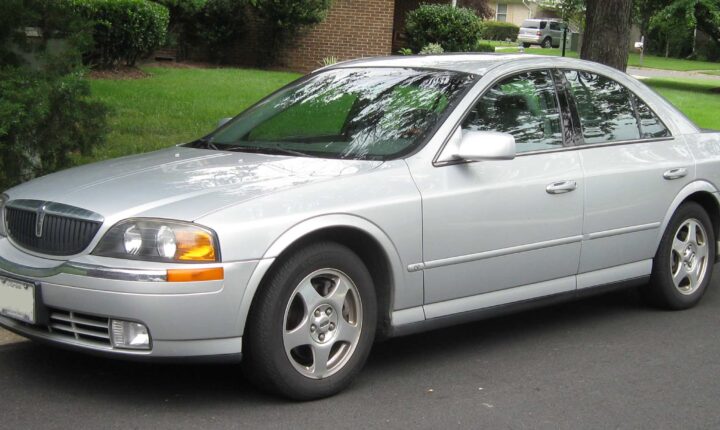 Lincoln LS (1998–2006) nuotrauka