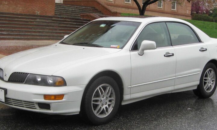 Mitsubishi Diamante I (1991–1996) nuotrauka