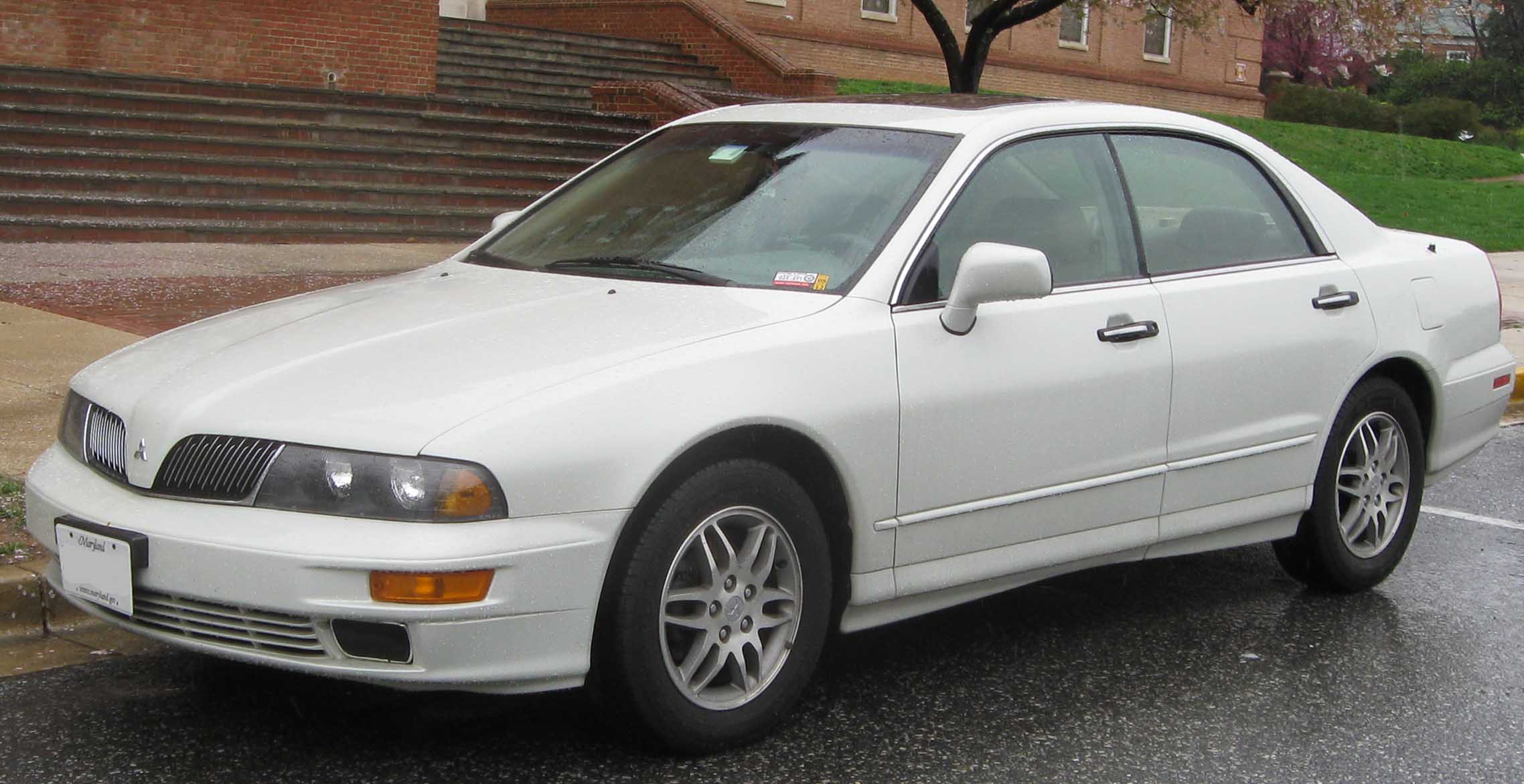 Mitsubishi Diamante I 2.0 i V6 24V (145 AG) (1991–1996) nuotrauka