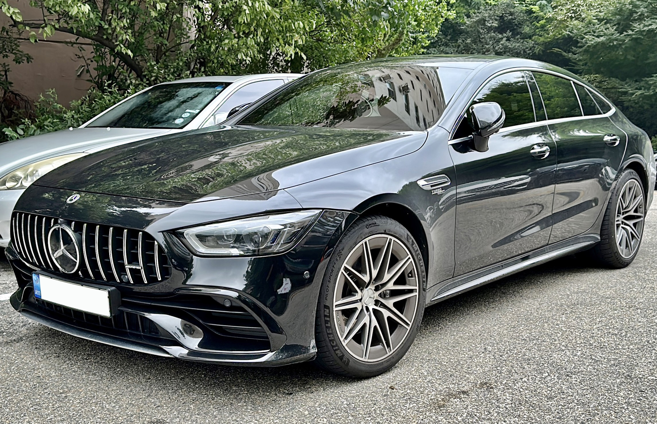 Mercedes-Benz AMG GT 4-Door kupė (X290) (2018–2026) nuotrauka