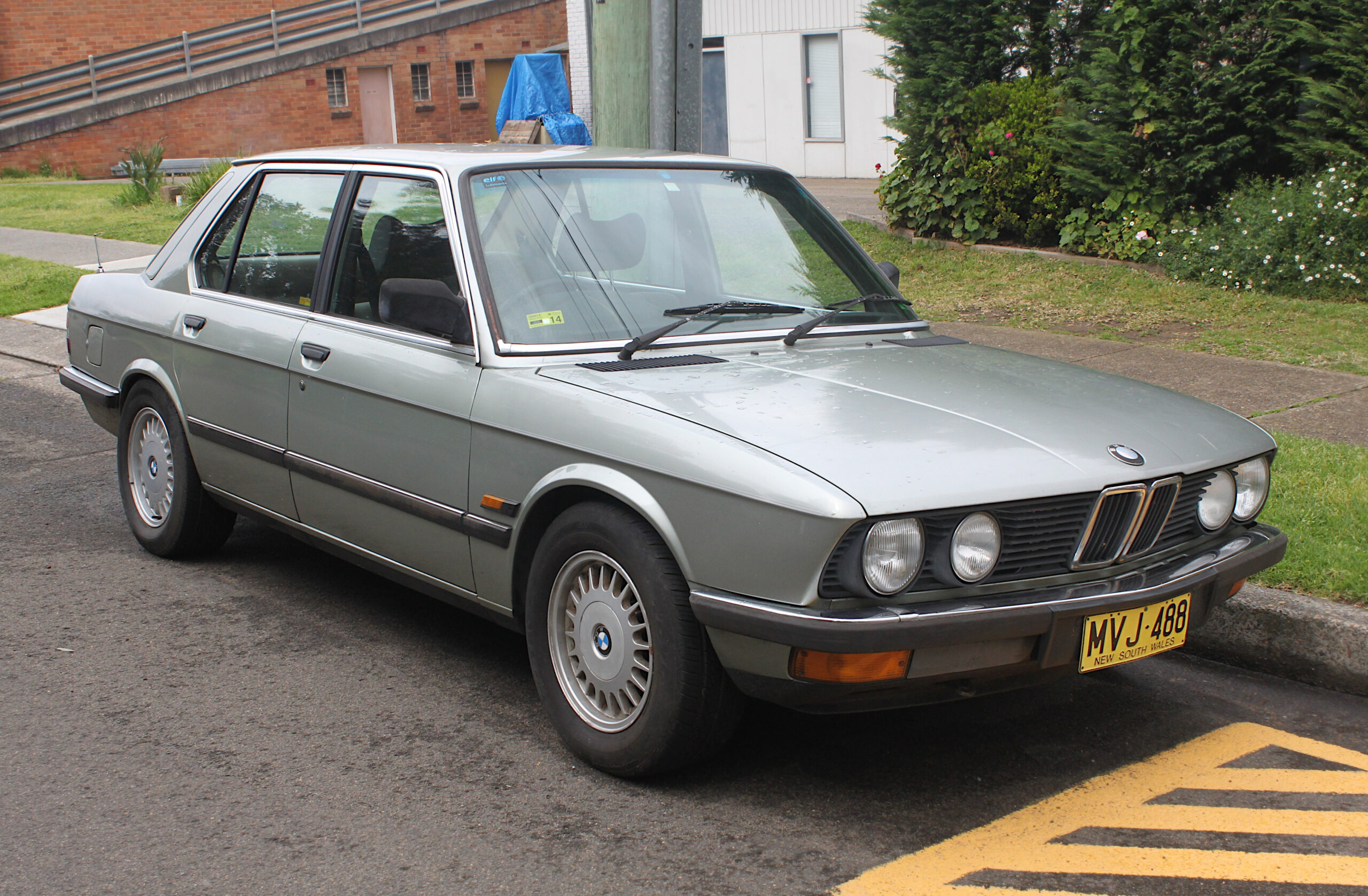 BMW 5 serijos (E28) 524d (86 AG) (1986–1987) nuotrauka