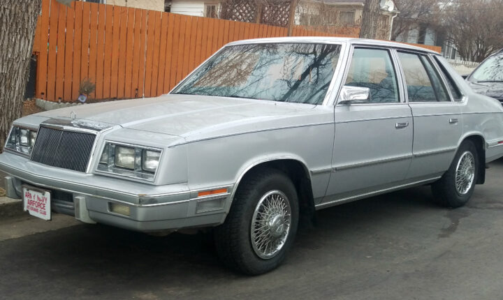 Chrysler Fifth Avenue I (1982–1989) nuotrauka
