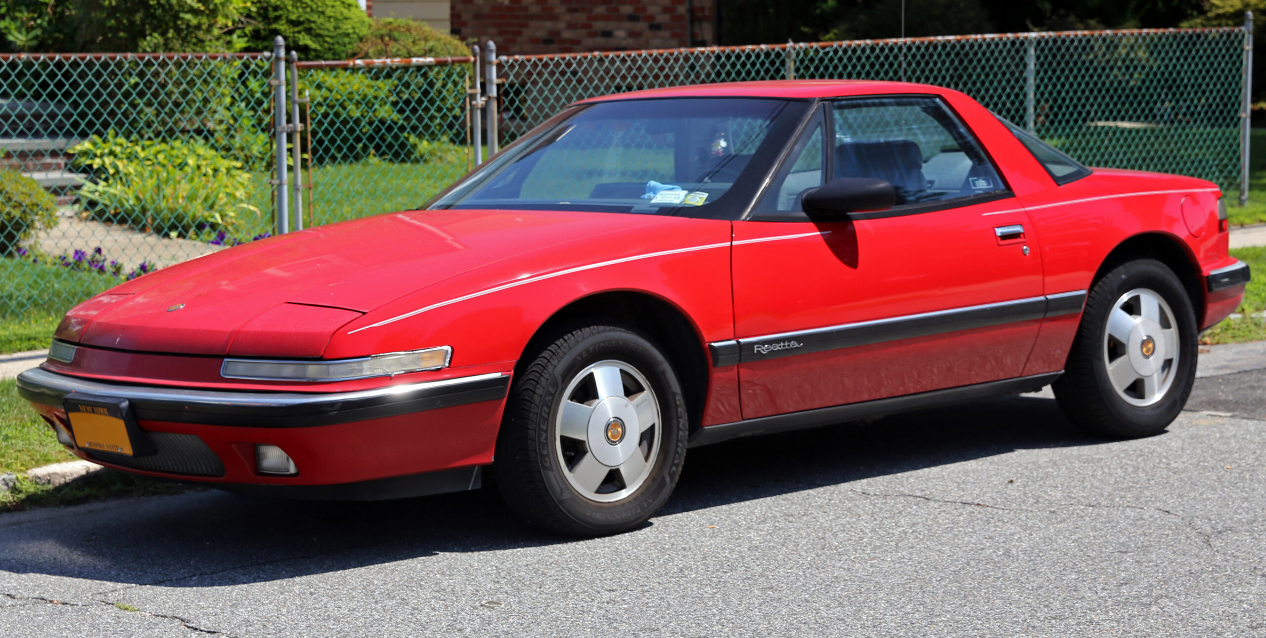 Buick Reatta kabrioletas (1990–1991) nuotrauka