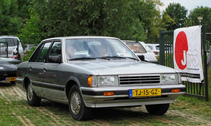 Daihatsu Charmant (A) (1981–1987) nuotrauka