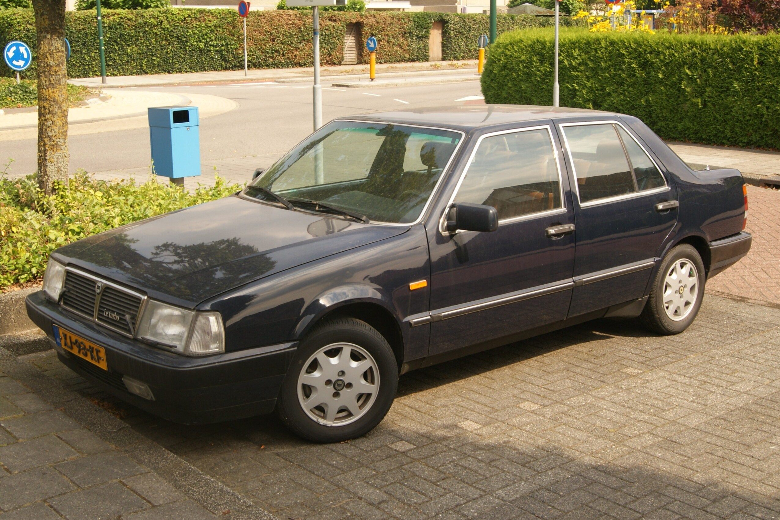 Lancia Thema universalas (834) (1987–1994) nuotrauka