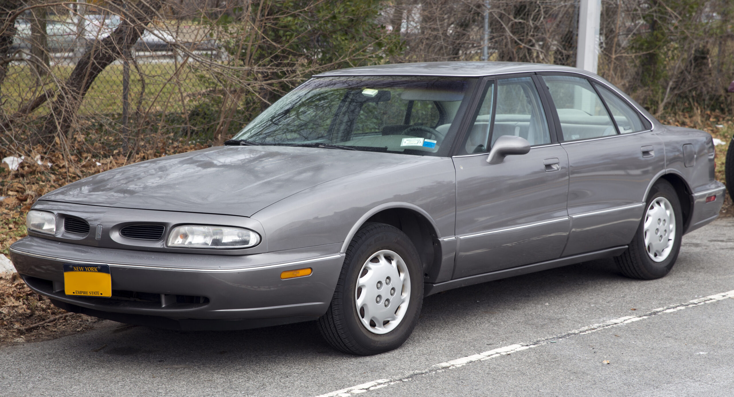 Oldsmobile Eighty-Eight (1991–1999) nuotrauka