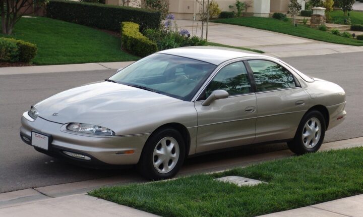 Oldsmobile Aurora I (1994–1999) nuotrauka
