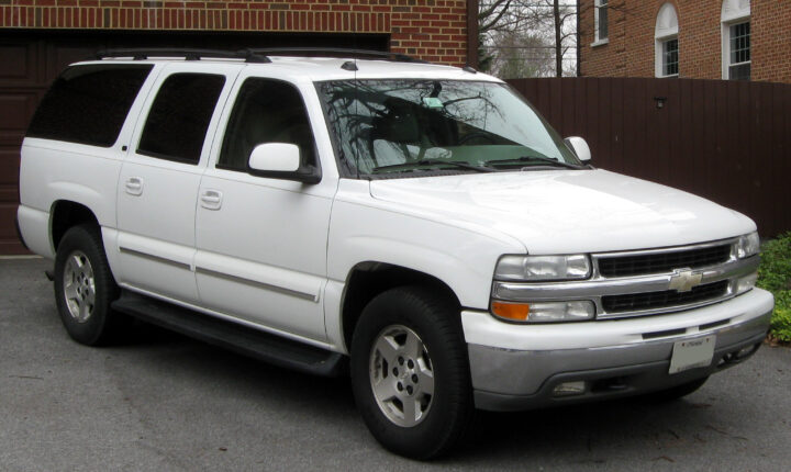 Chevrolet Suburban (GMT800) (2000–2006) nuotrauka