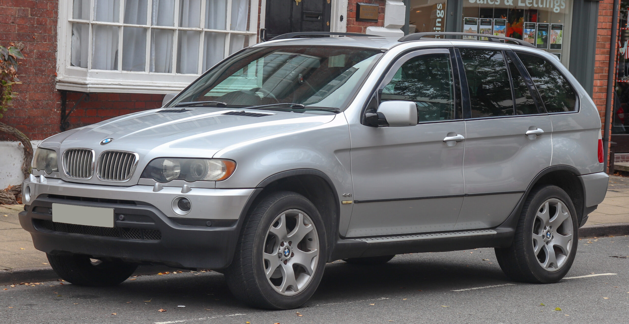 BMW X5 (E53 LCI, facelift 2003) 3.0d (218 AG) (2003–2006) nuotrauka