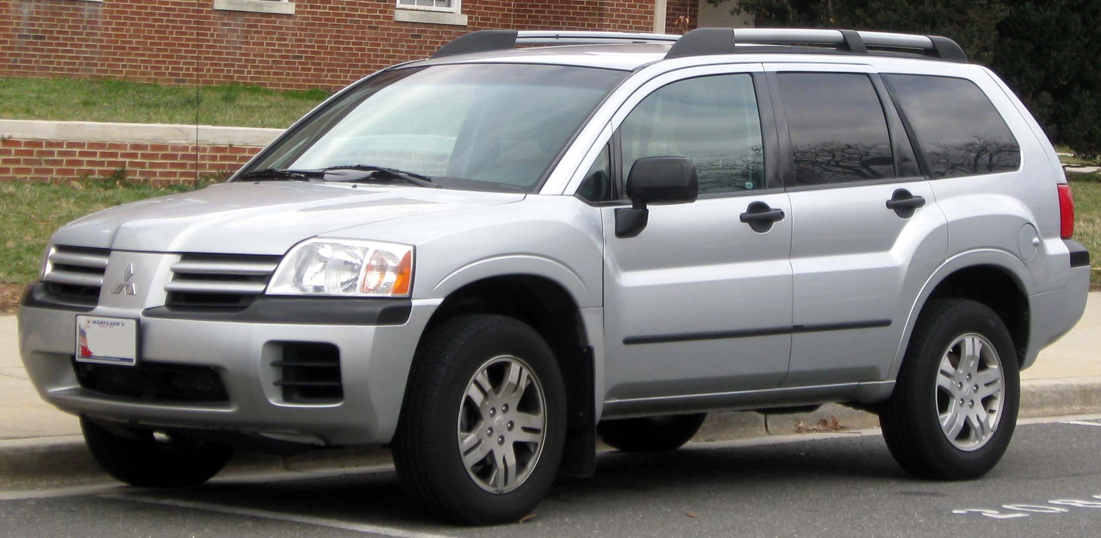 Mitsubishi Endeavor 3.8 i V6 24V 2WD (218 AG) (2003–2004) nuotrauka