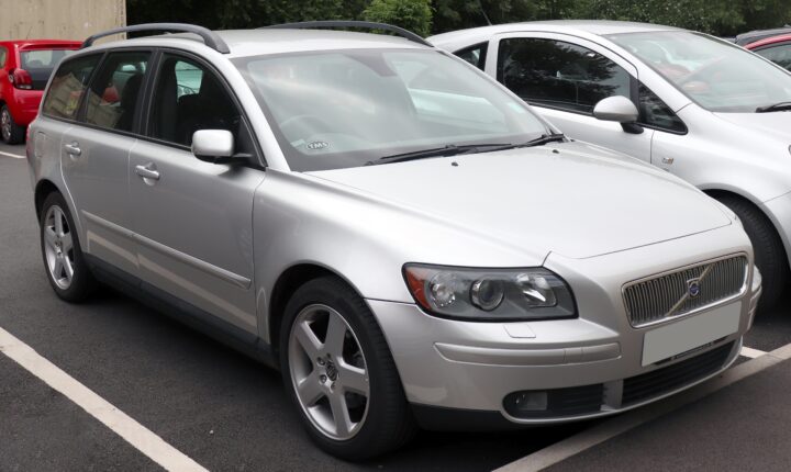 Volvo V50 (2004–2007) nuotrauka