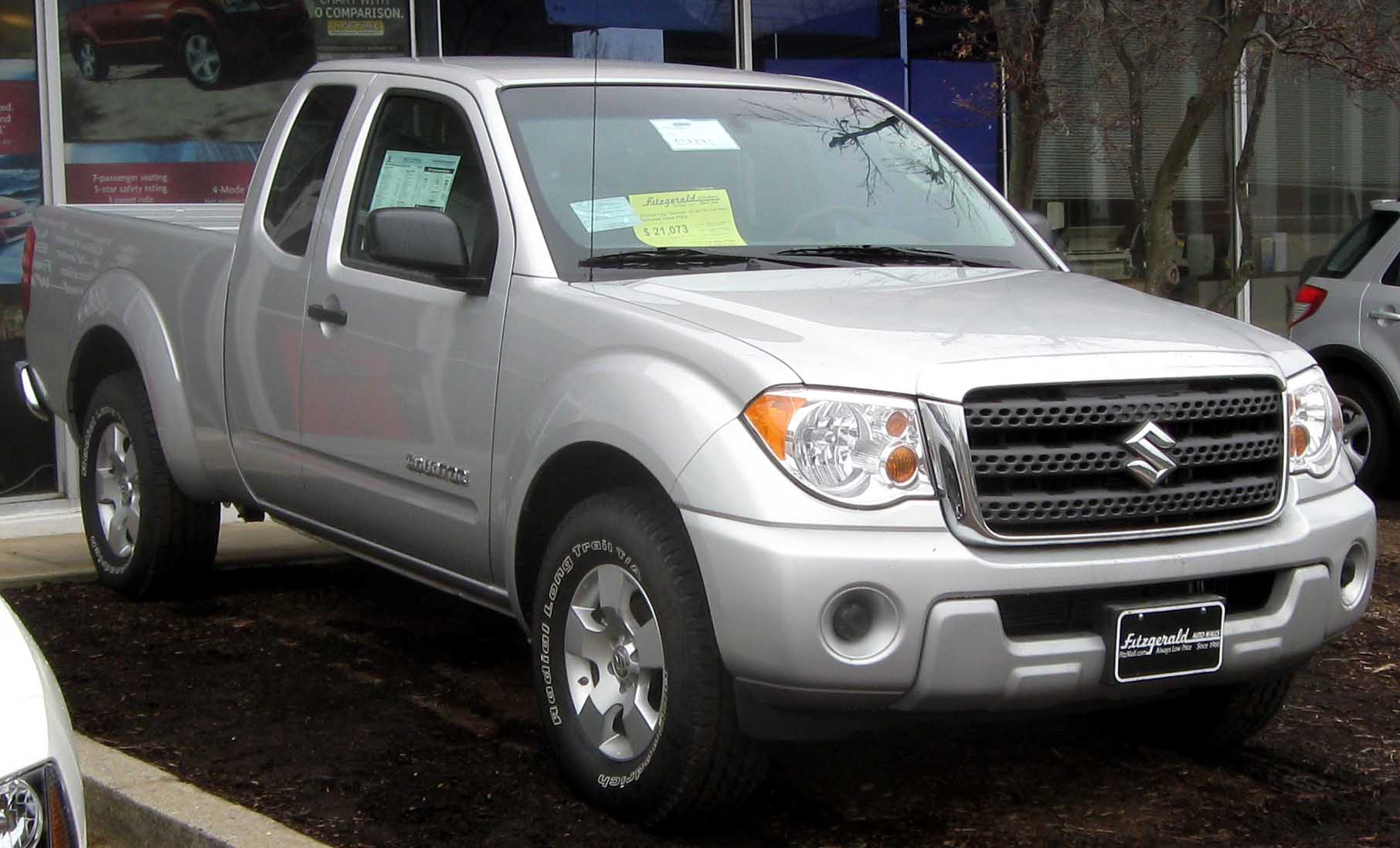 Suzuki Equator Crew Cab Short Bed (2008–2012) nuotrauka