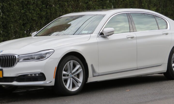 BMW 7 serijos (G11) (2015–2019) nuotrauka