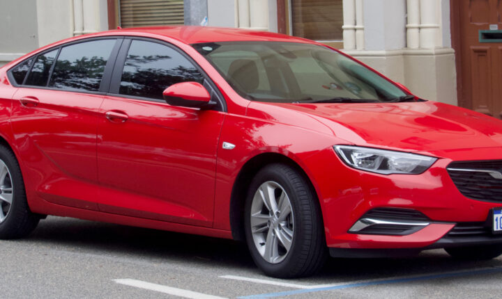 Holden Commodore sedanas V (ZB) (2018–2020) nuotrauka