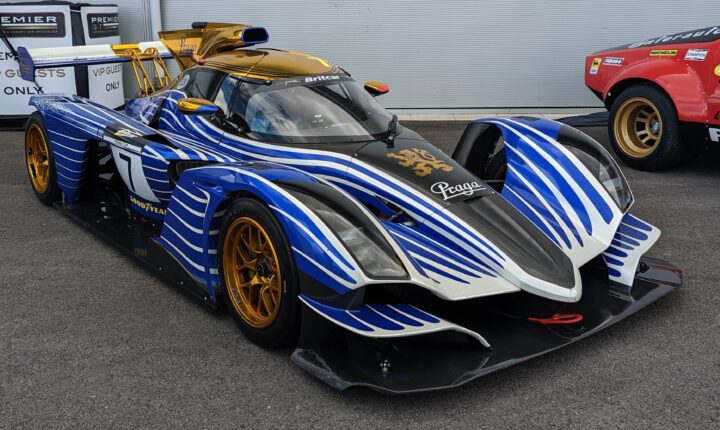 Praga R1 (2013–2026) nuotrauka