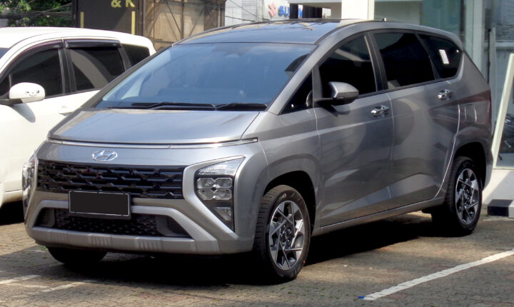Hyundai Stargazer (2022–2025) nuotrauka