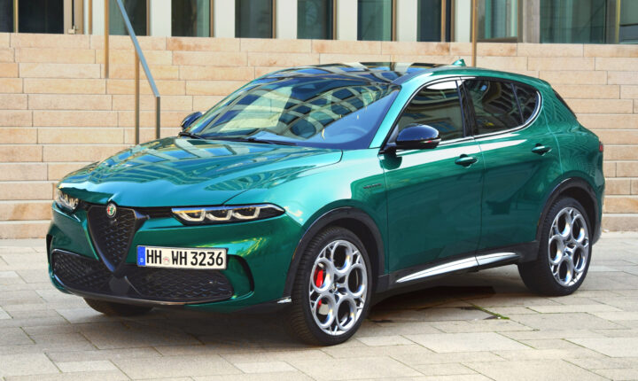Alfa Romeo Tonale (2022–2025) nuotrauka