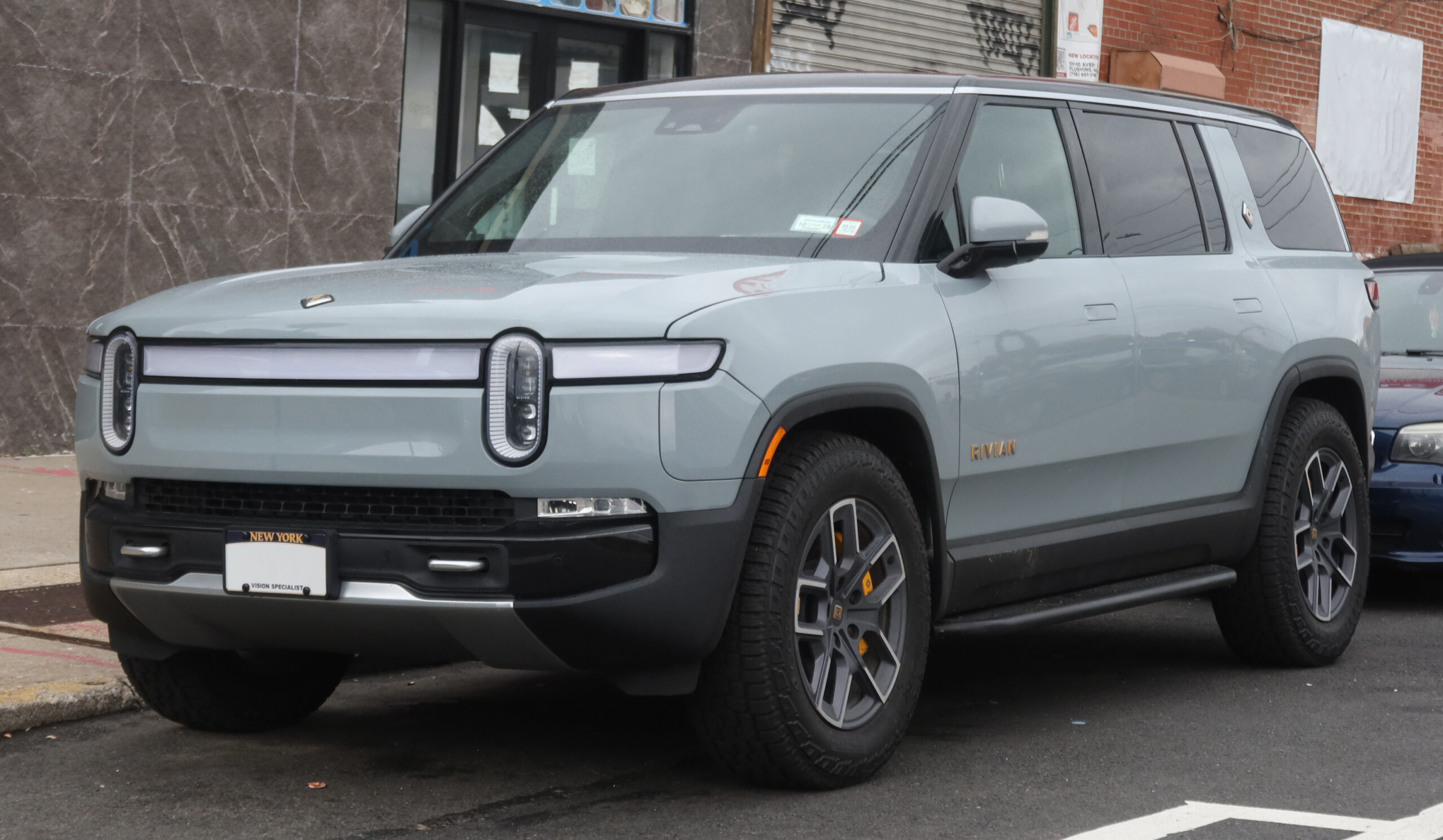 Rivian R1S (2022–2026) nuotrauka