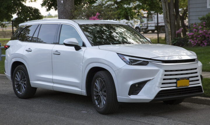 Lexus TX (2023–2026) nuotrauka