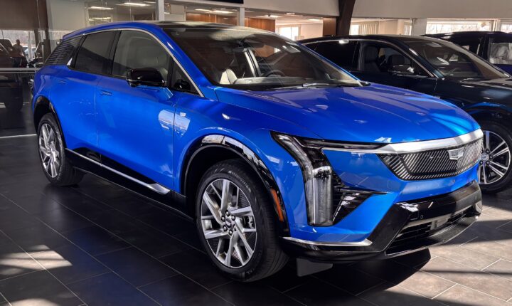 Cadillac OPTIQ (2024–2026) nuotrauka