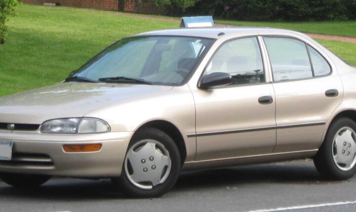 Geo Prizm (1991–1997) nuotrauka
