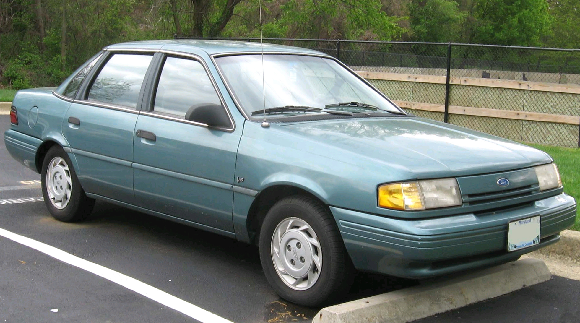 Ford Tempo (1987–1995) nuotrauka