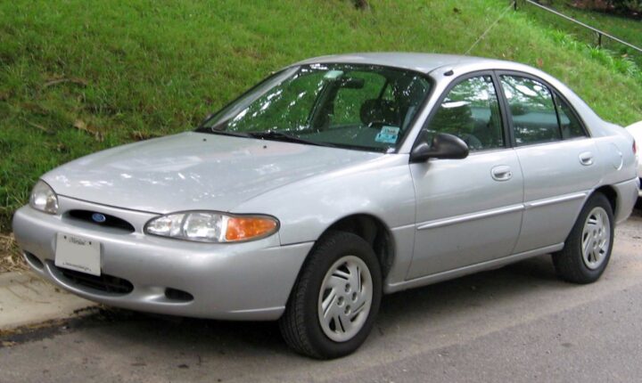 Ford Taurus III universalas (1995–1999) nuotrauka