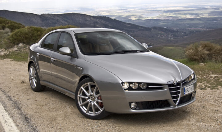 Alfa Romeo 159 (2005–2011) nuotrauka