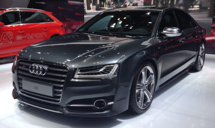 Audi S8 (D2) (1996–2002) nuotrauka