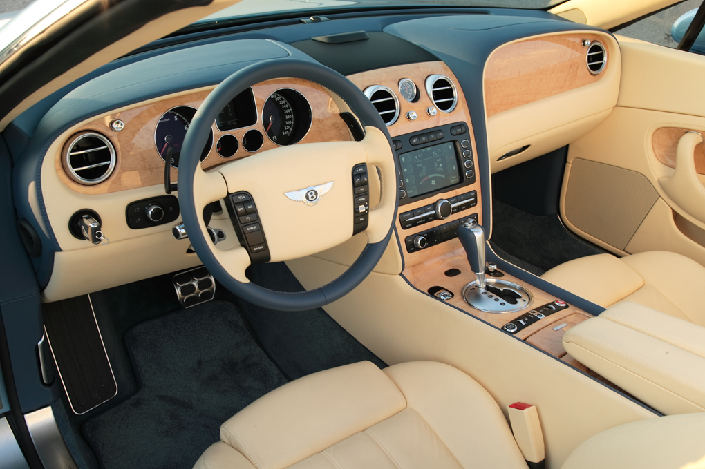 Bentley Continental GTC III (2019–2024) nuotrauka