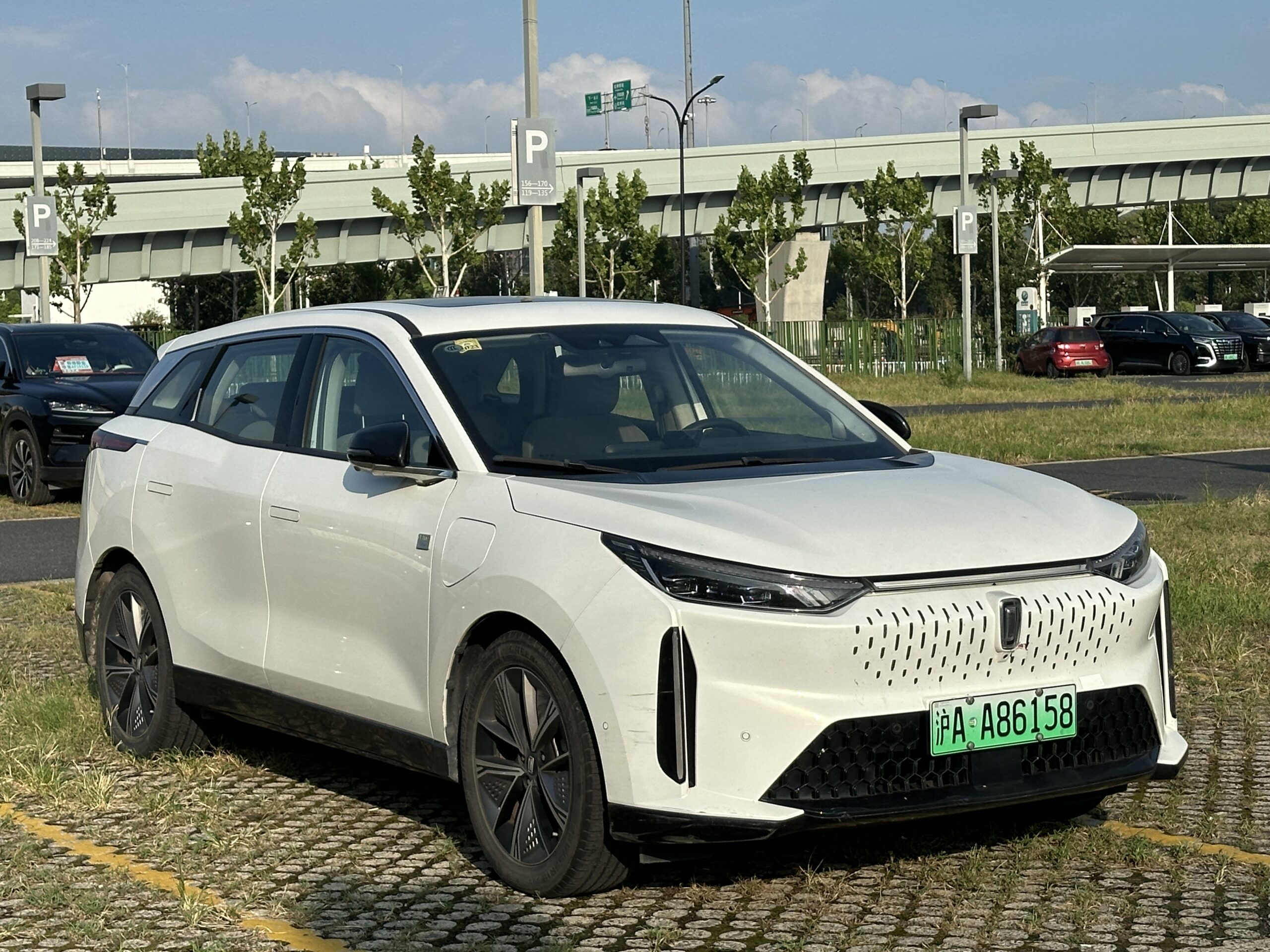 Bestune E01 (2020–2026) nuotrauka