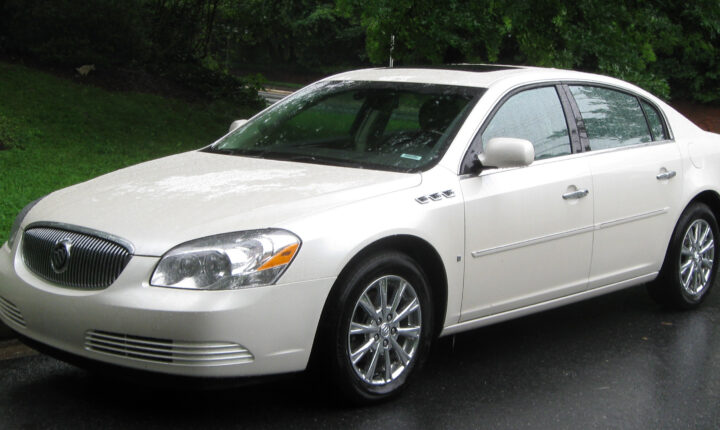 Buick Lucerne (2005–2011) nuotrauka