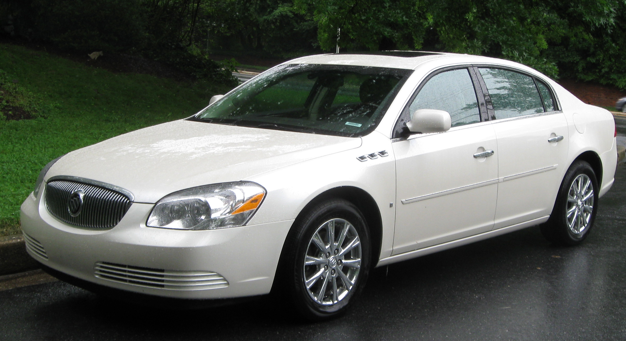 Buick Lucerne (2005–2011) nuotrauka