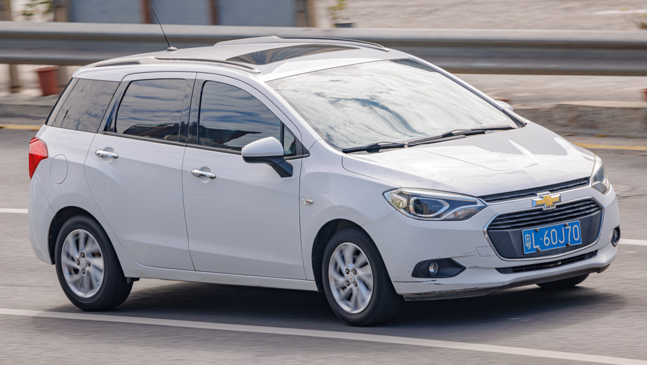 Chevrolet Lova RV (2016–2026) nuotrauka