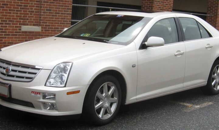 Cadillac STS (2004–2011) nuotrauka