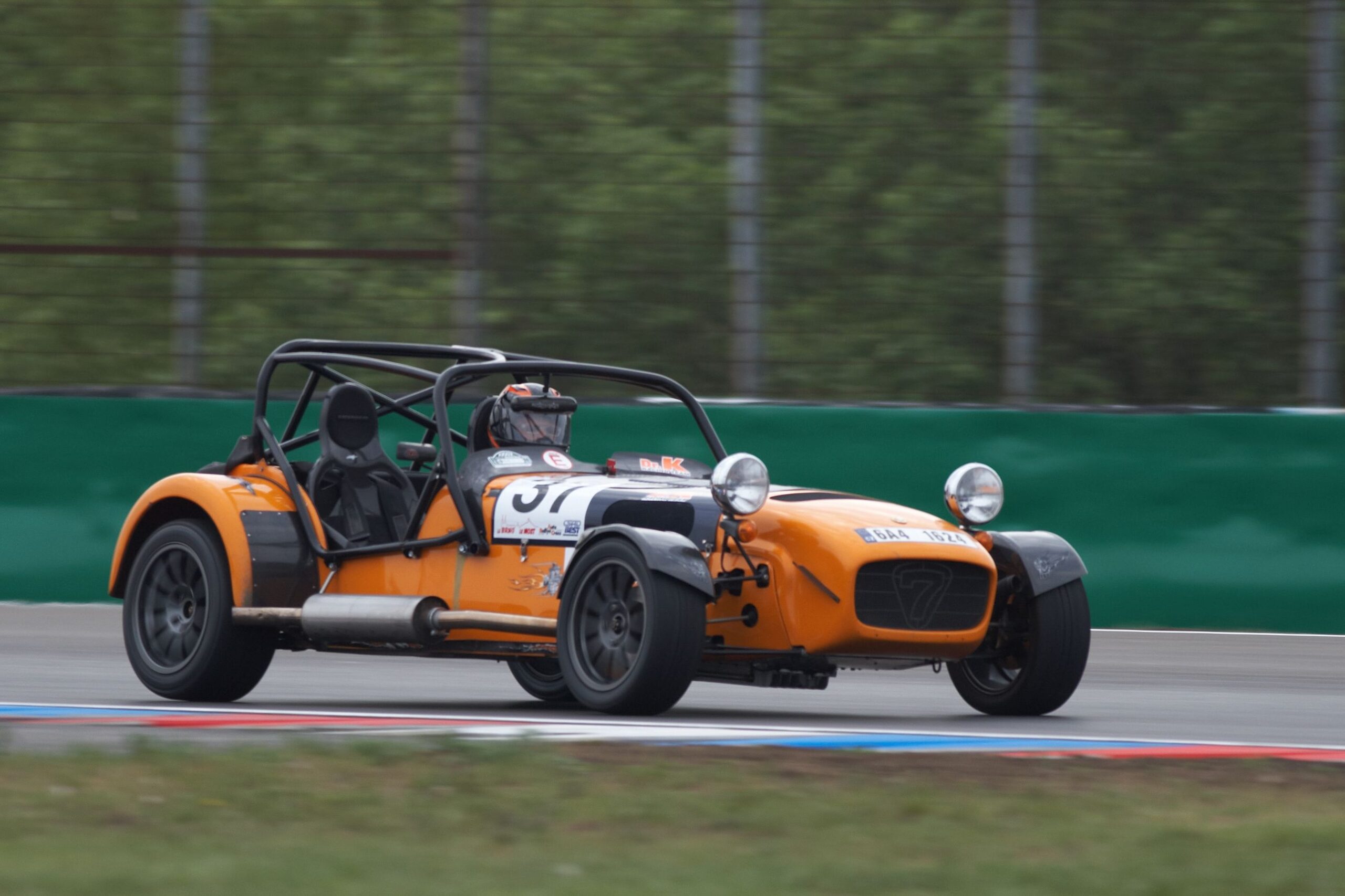 Caterham CSR (2004–2014) nuotrauka