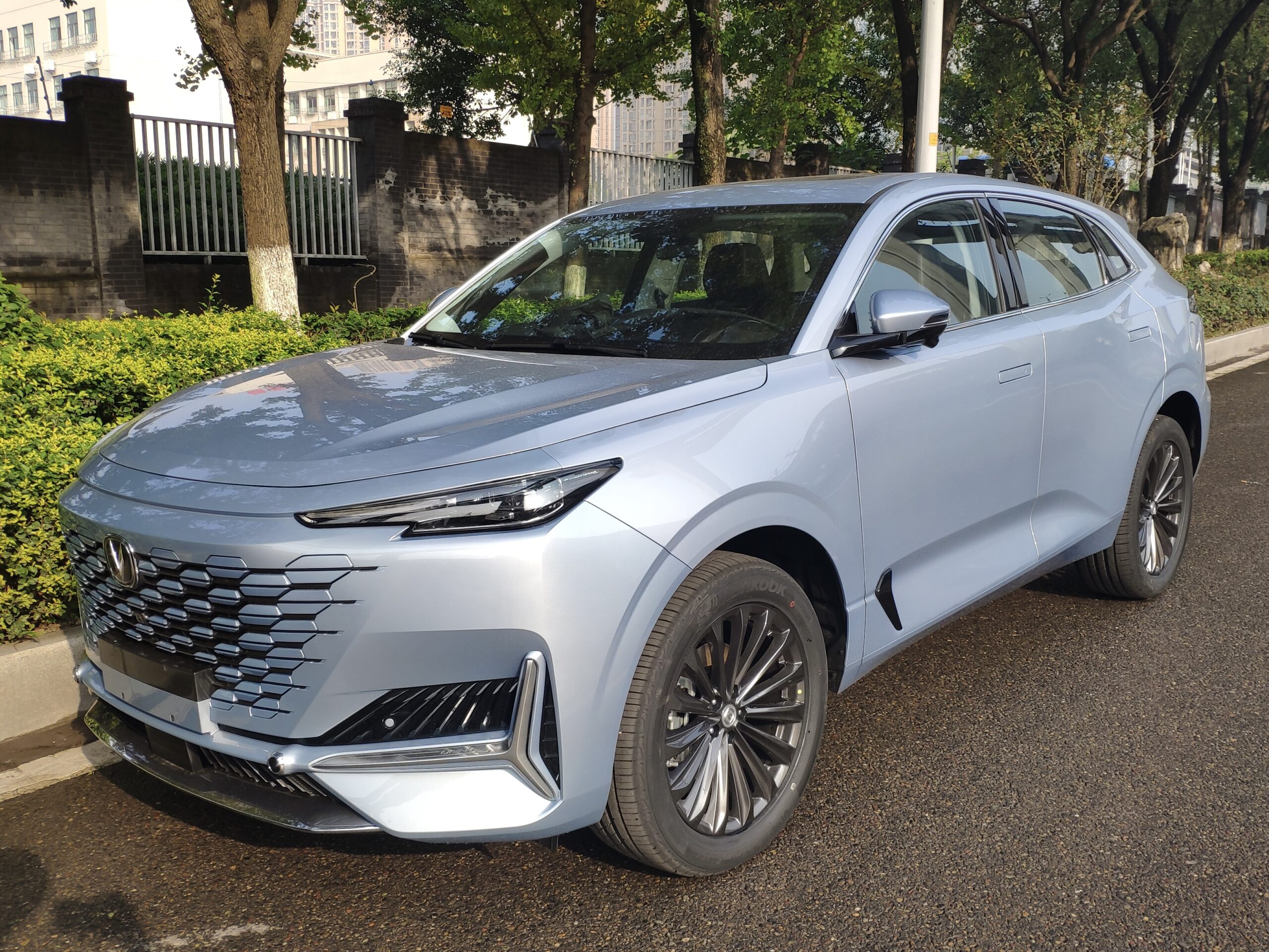 ChangAn UNI-T 1.5T (180 AG) DCT (2020–2021) nuotrauka