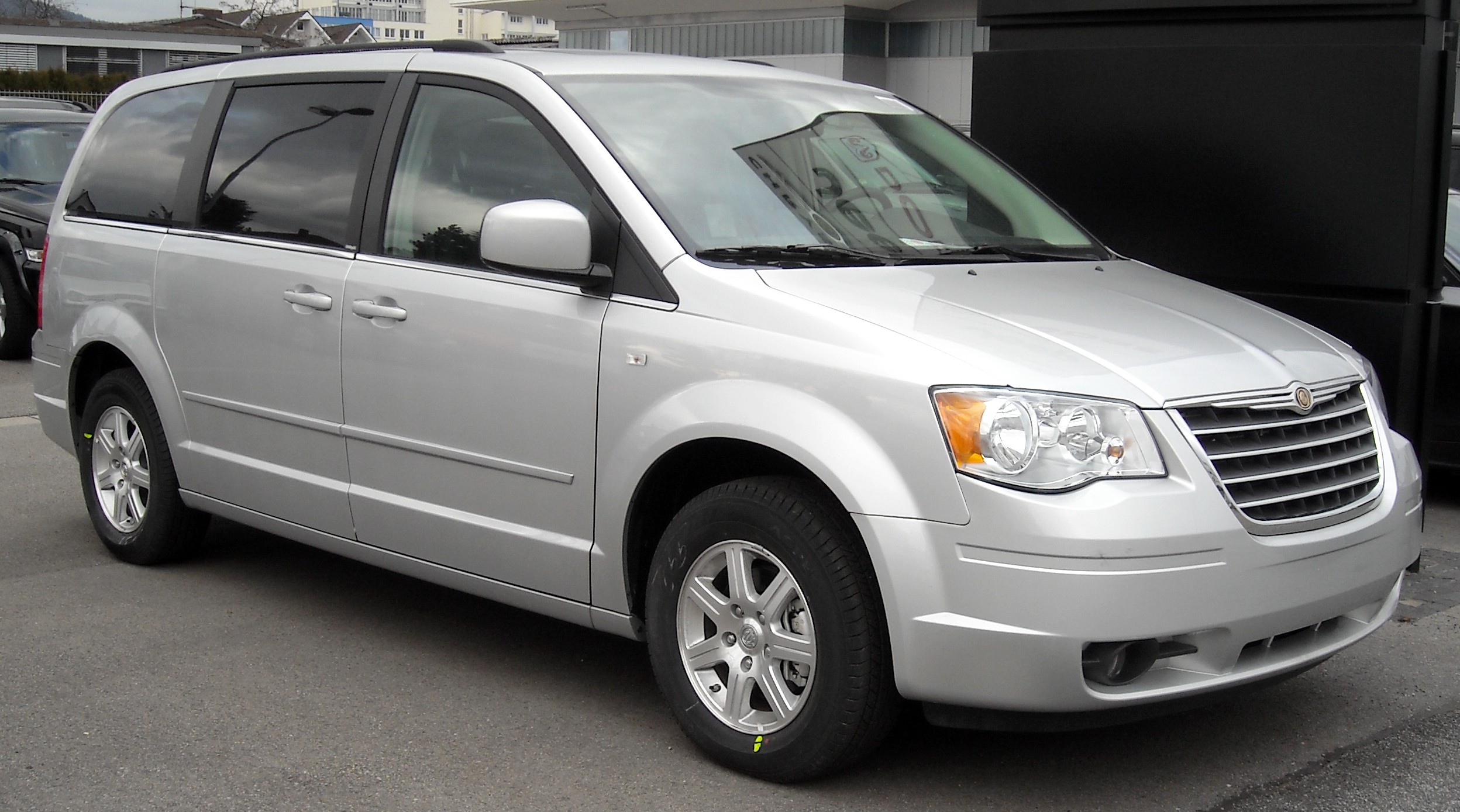 Chrysler Voyager IV (2001–2008) nuotrauka