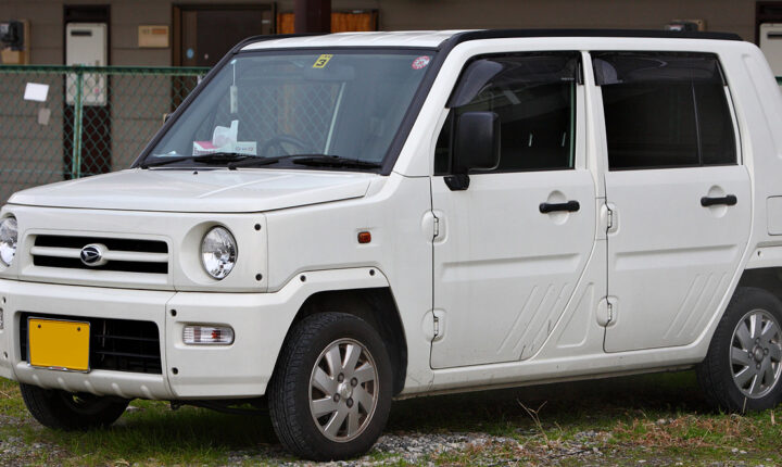 Daihatsu Naked (2002–2004) nuotrauka