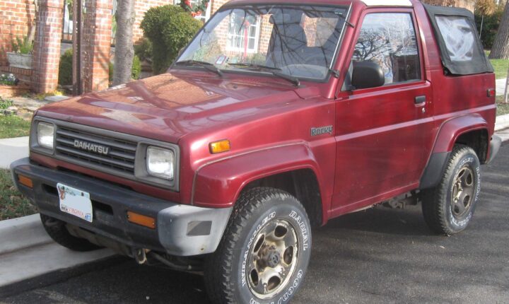 Daihatsu Applause II (1997–2000) nuotrauka